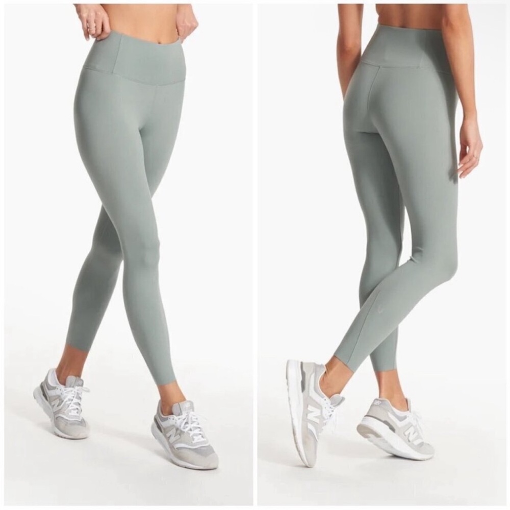 Vuori Evolve Leggings in Fern Uplift™ Performance Fit 7/8 Tights High Rise